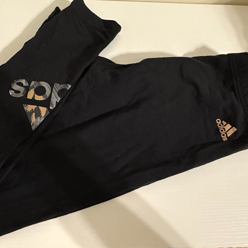 Adidas Black Leggings – XS – Gold Logo & Graphic Detail